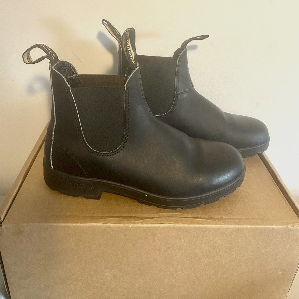 Blundstone Black Chelsea Boots Size 9 (Women's)